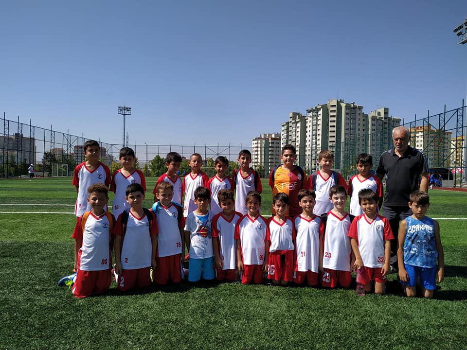 Futbol Okulu Antrenmanlarımız Başlamıştır