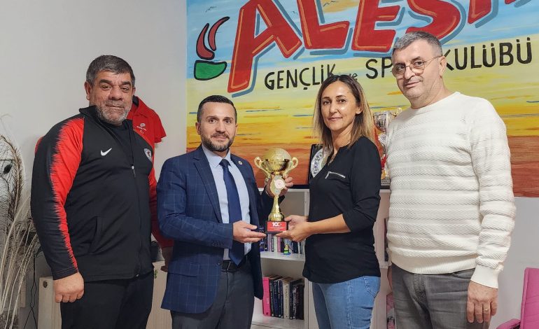 Şampiyon Kızlarımıza Ziyaret