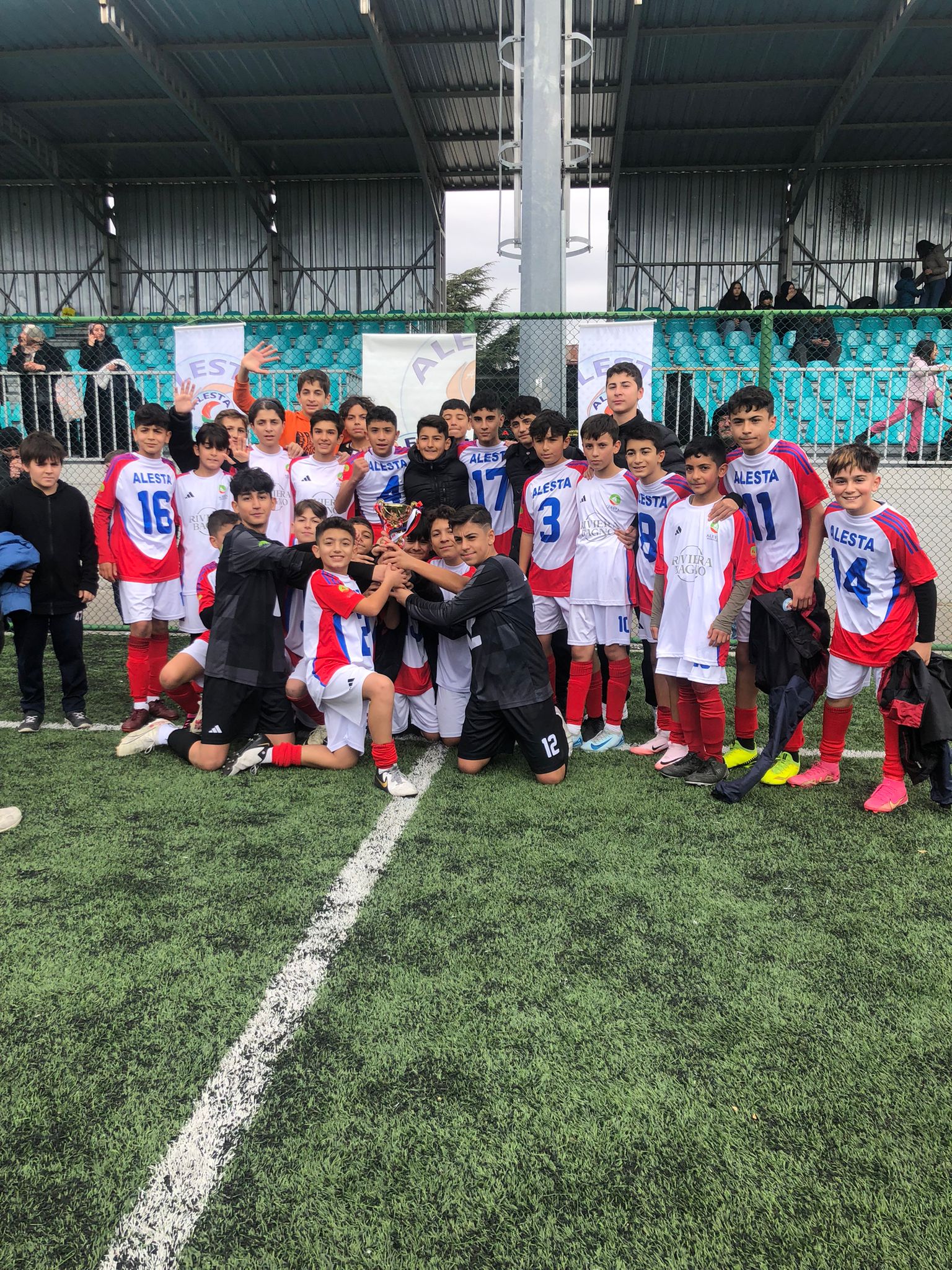 U-16 Grubunda A ligine çıkan takımımız ikinci kupasını alıyor.🏆