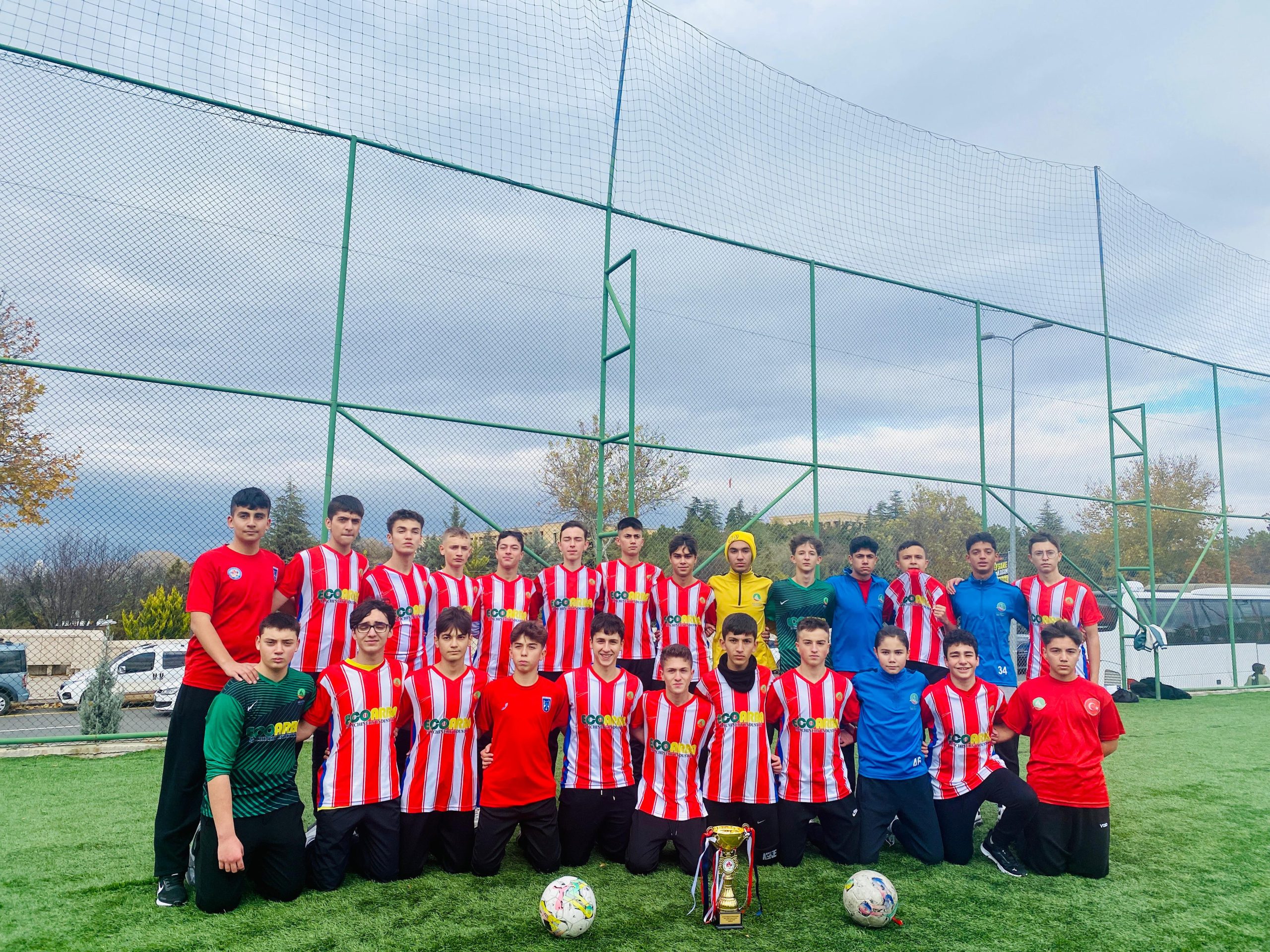 U14 b ligi grup şampiyon olarak A ligine yükseldik.